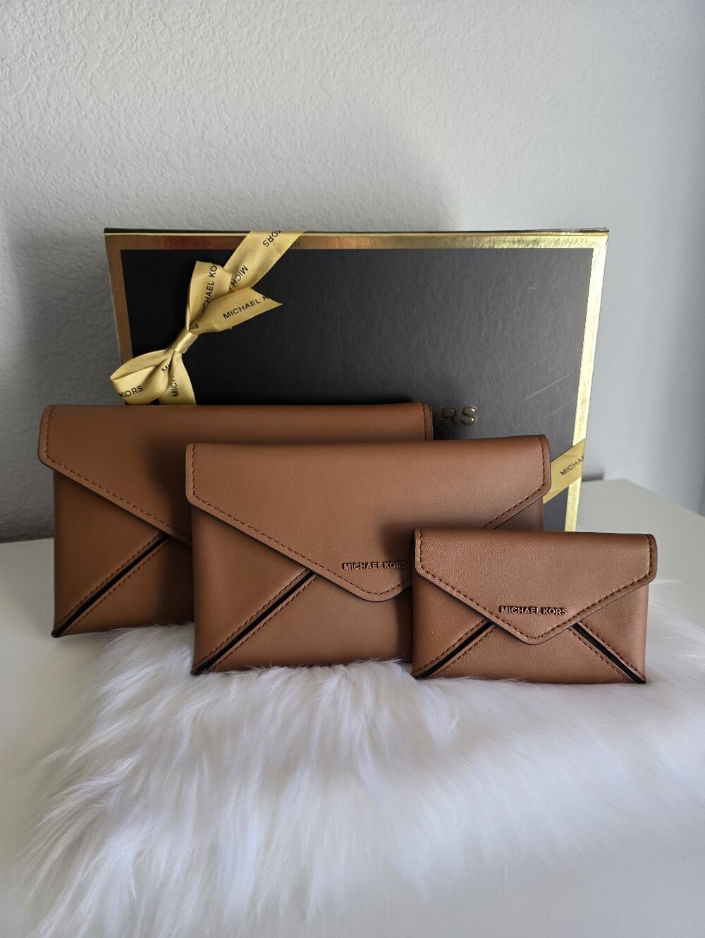Michael Kors Jordi 3 in 1 Leather Envelope Wallet, Color Luggage, NWT